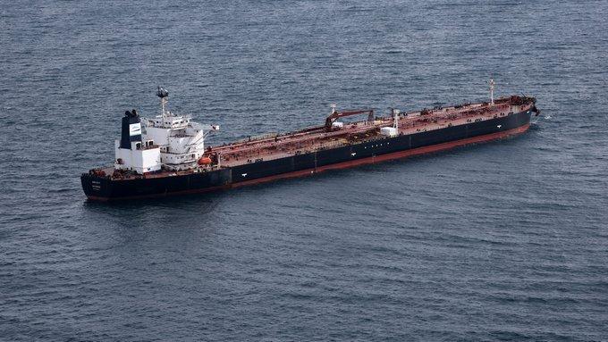 США планують помʼякшити санкції проти російської нафти — Reuters