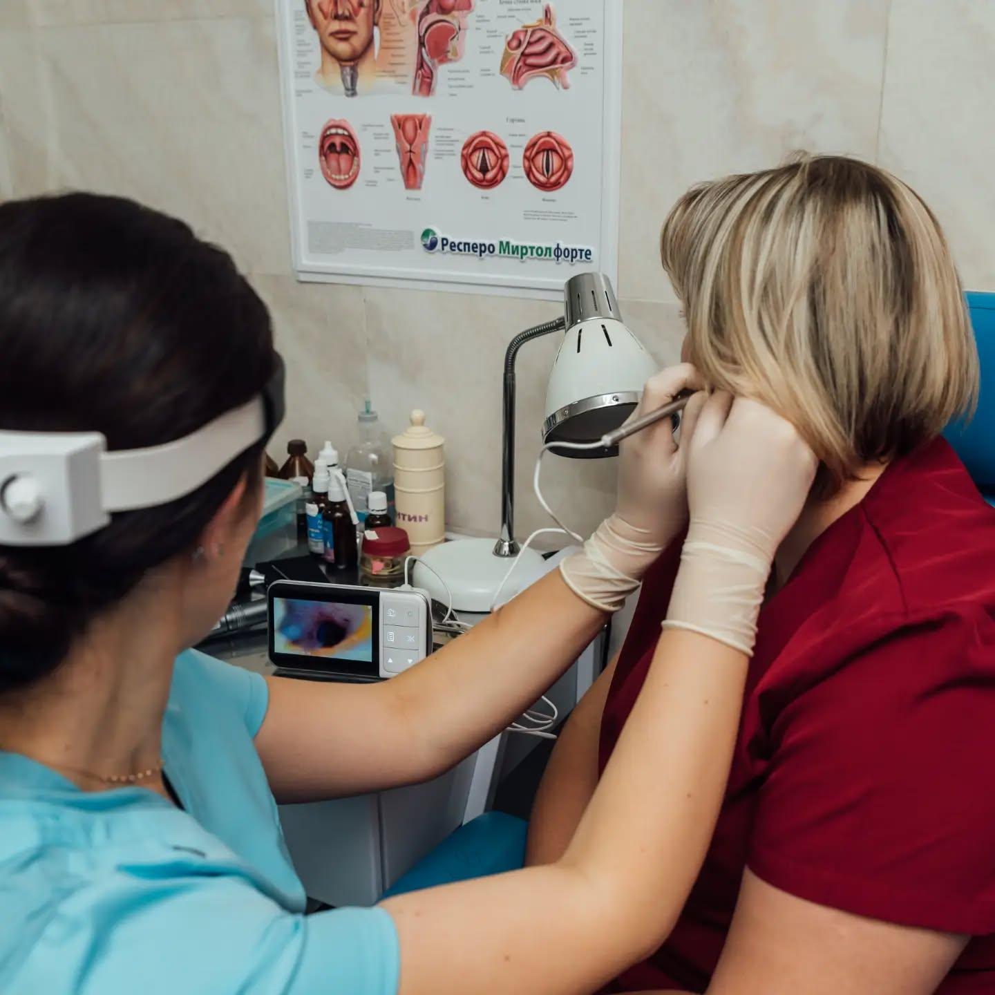 Скаржилась на біль: у Франківську медики виявили павука у вусі пацієнтки