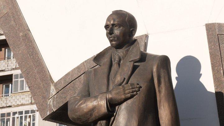 Розглядають припинення партнерства з Франківськом. Мер польського Кошаліна звернувся до Марцінківа через УПА і Бандеру