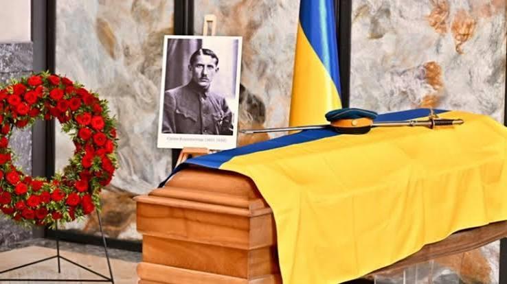 У Нідерландах ексгумували останки першого лідера ОУН Коновальця – його перепоховають в Україні