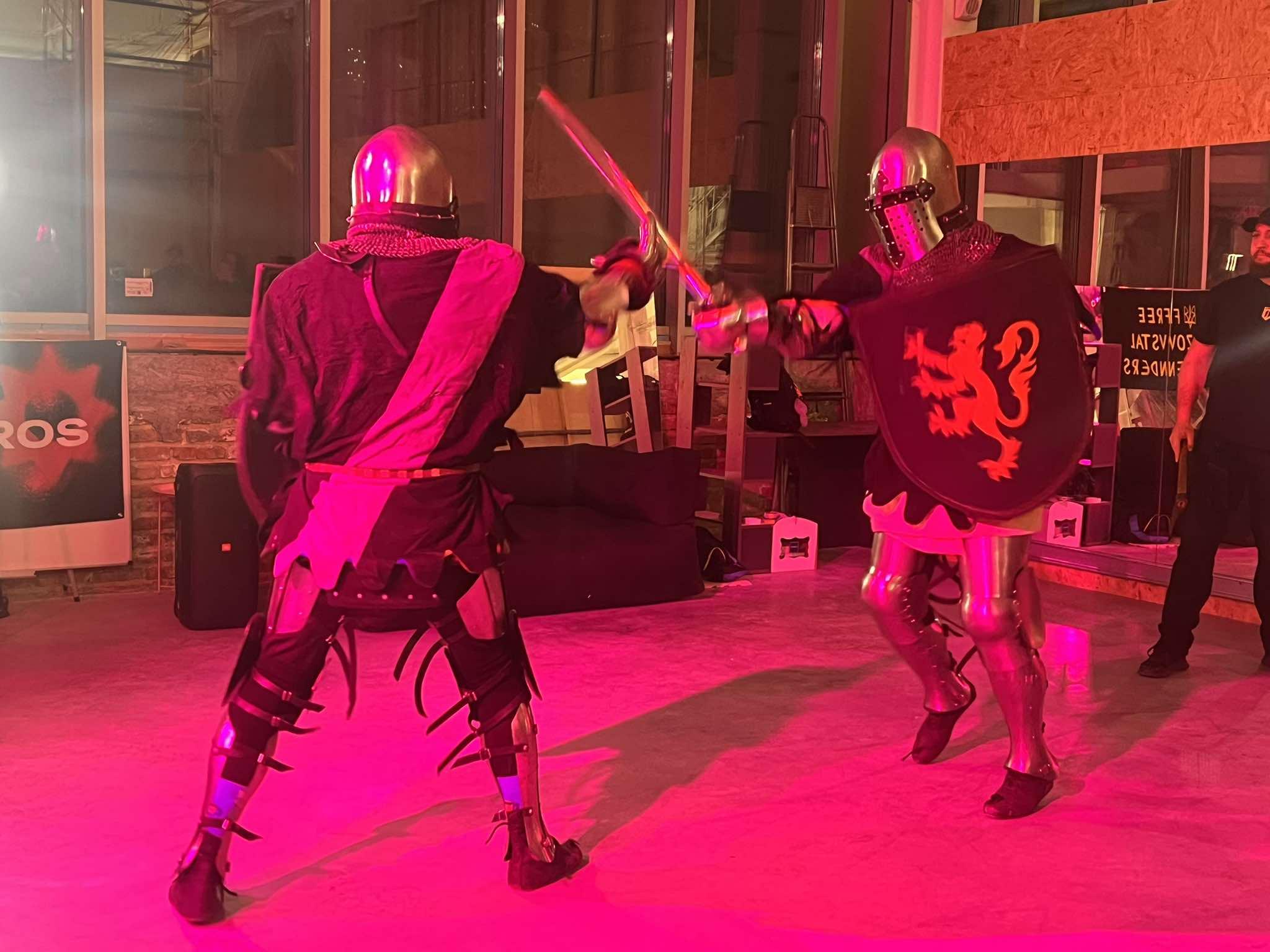 Бокс, кендо, бугурт: у Франківську відкрили бійцівський клуб для ветеранів