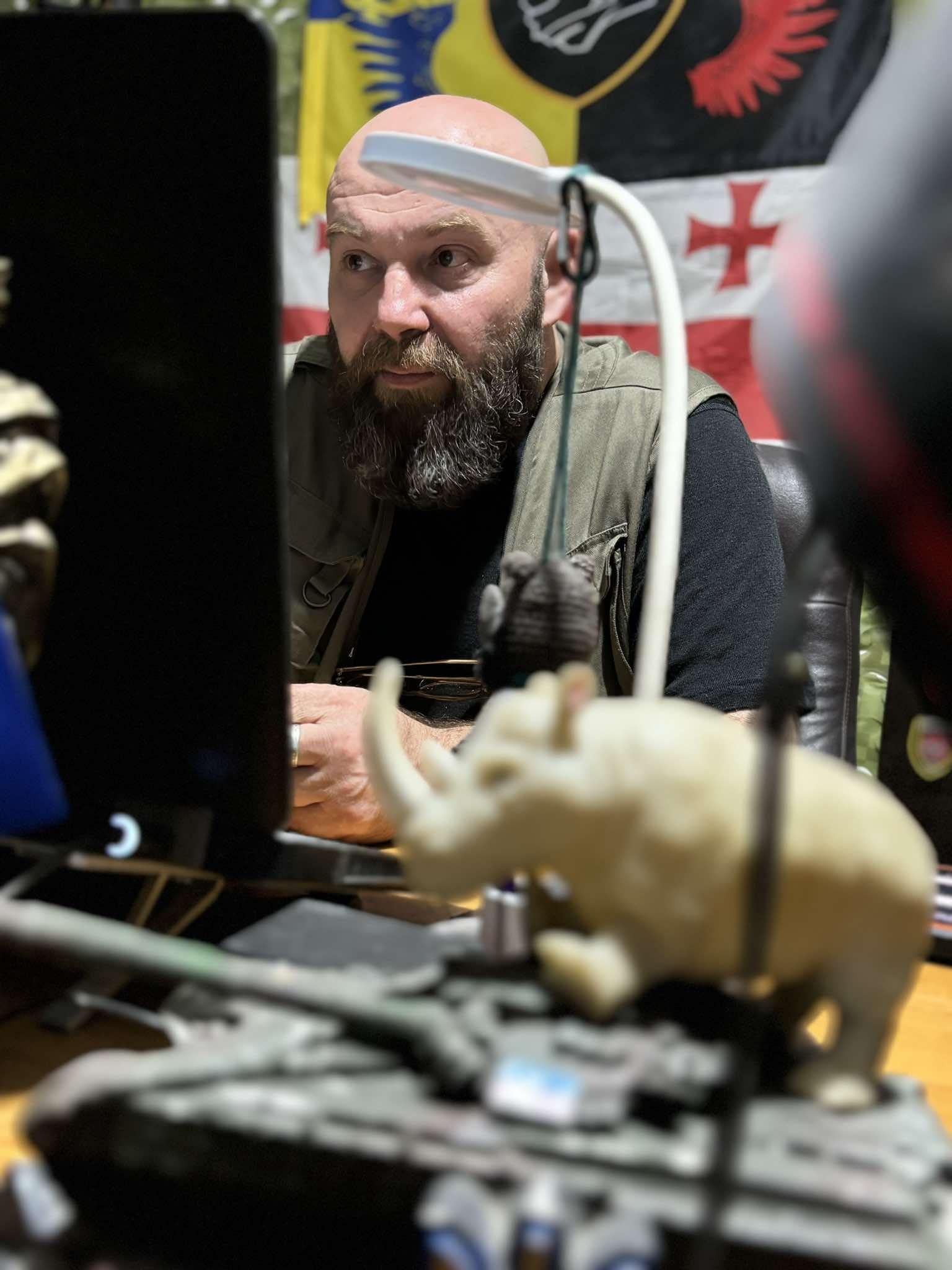 Василь Чорнобай: «Моя хата не скраю, а моя хата наступна»