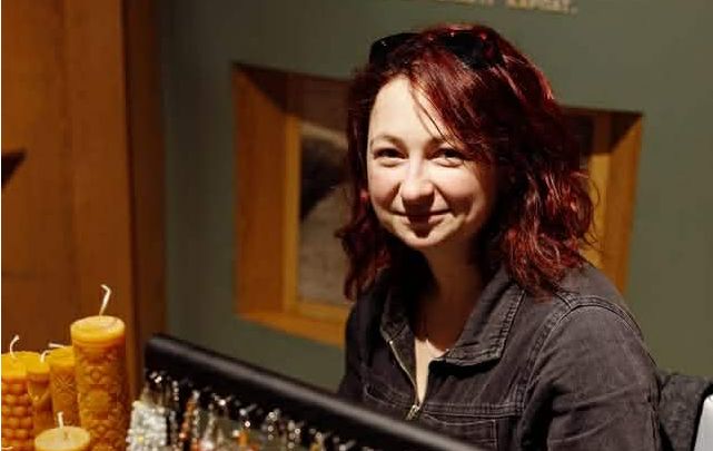 Бісер, що врівноважує: як волонтерка Галя Тягур створює прикраси з характером і модні “силянки” з підвісами