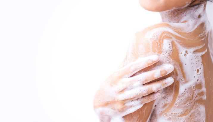 Чутлива шкіра і щоденний душ: як не зруйнувати захисний бар’єр