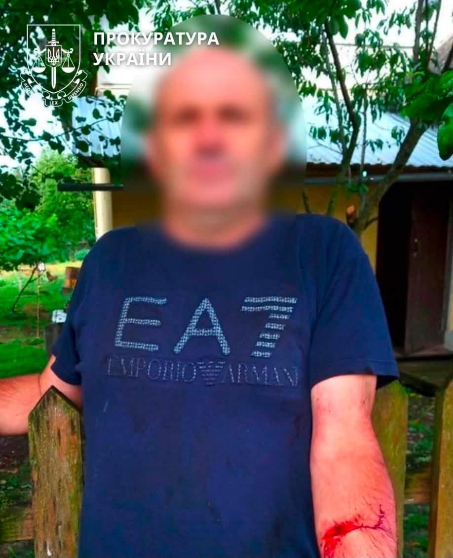 Після перегляду футболу прикарпатець смертельно поранив знайомого ножем