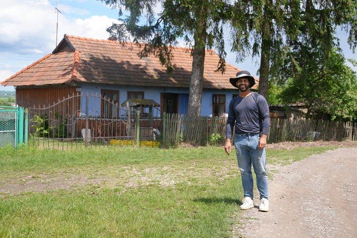 Блогер-мільйонник з Іраку купив будинок на Прикарпатті й планує створити власну ферму