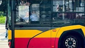 У Польщі чоловік побив та висадив з автобуса підлітка, бо той говорив українською