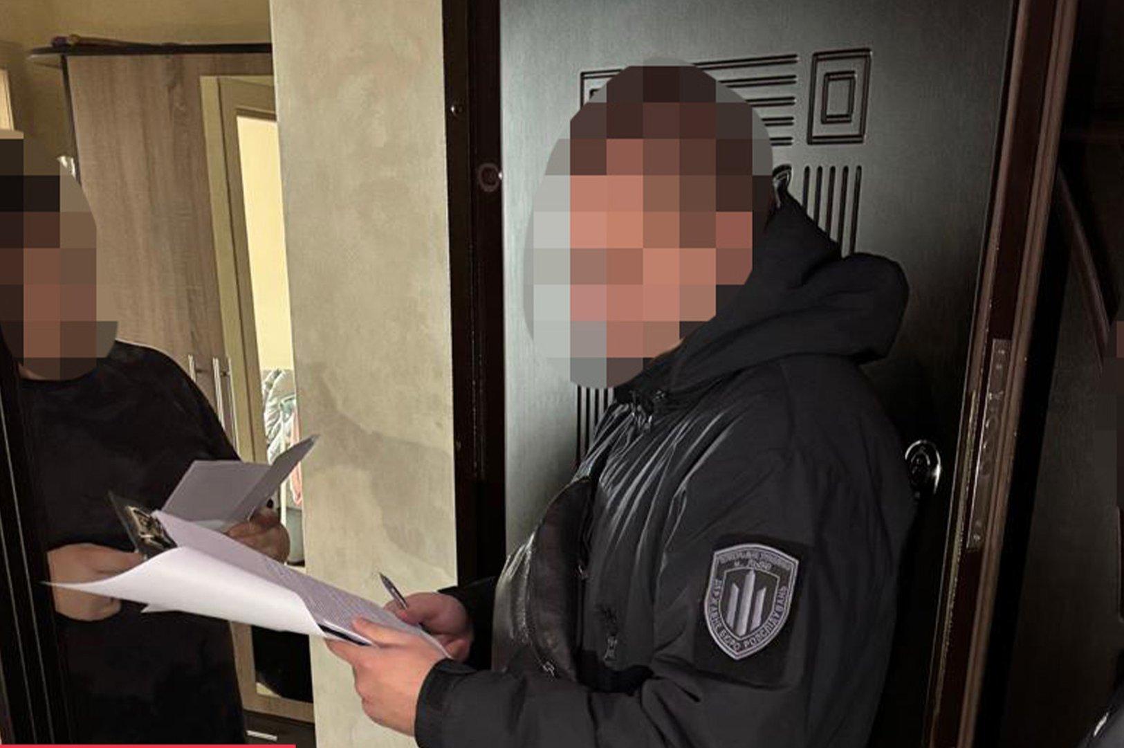 Посадовець ДСНС обіцяв за 5 тисяч доларів вирішити питання працевлаштування