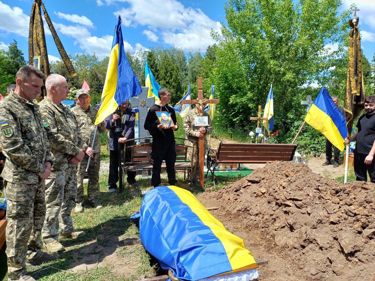 Галицька громада попрощалася з військовим Андрієм Кіндратом