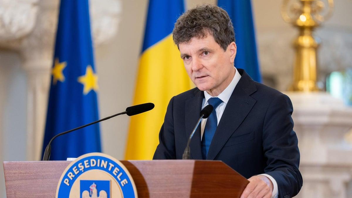 Президент Румунії попросив Росію бити по українських містах без шкоди для румунів