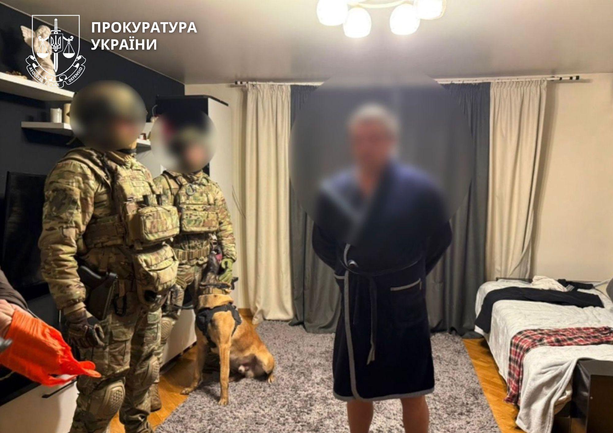 У Франківську викрили шахраїв, які за підробленими документами привласнили чужу квартиру