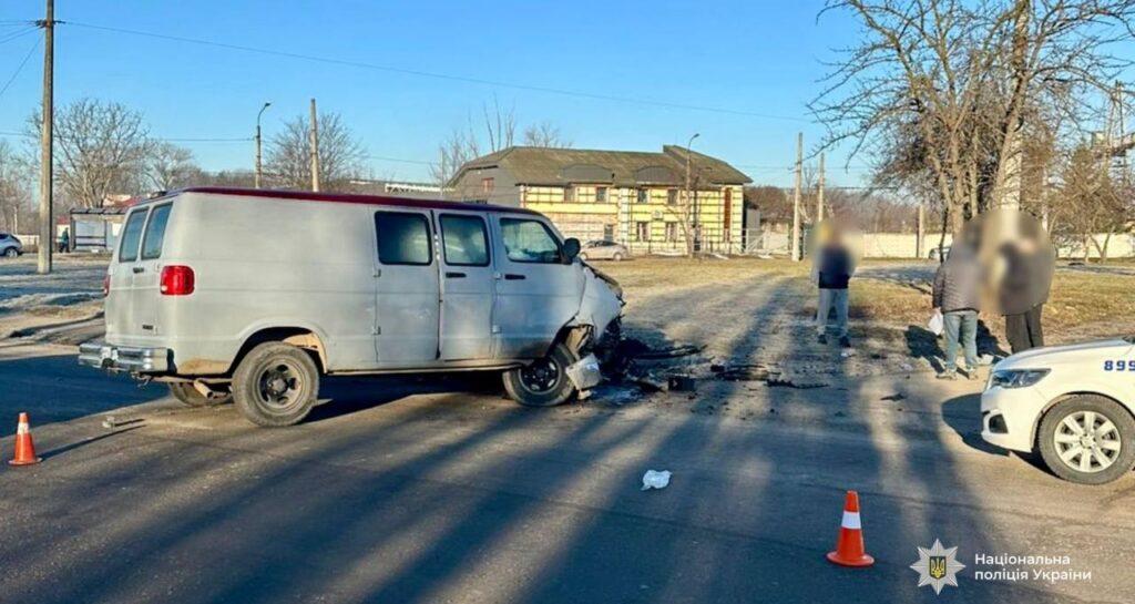 У Хриплині водій виїхав на зустрічну та спричинив ДТП