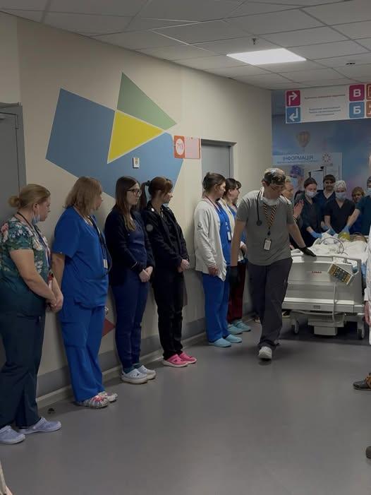 Підліток став посмертним донором для чотирьох людей: в "Охматдиті" провели для нього коридор пошани