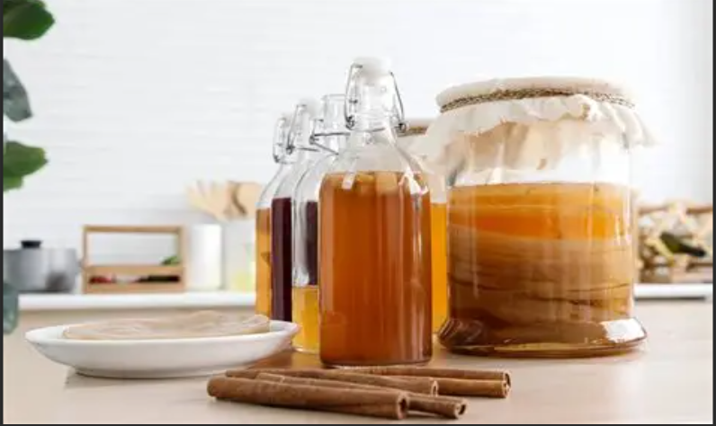 Чайний гриб із дитинства: лікарка пояснила, чим корисна комбуча