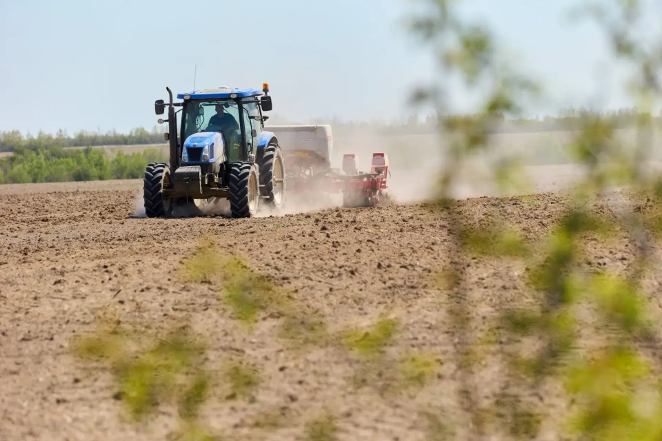 У Франківській громаді триває посівна