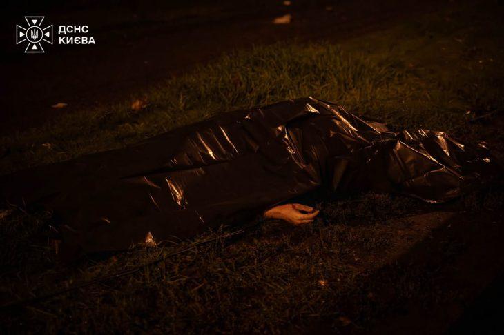 Унаслідок балістичної атаки у Києві загинула 21-річна дівчина