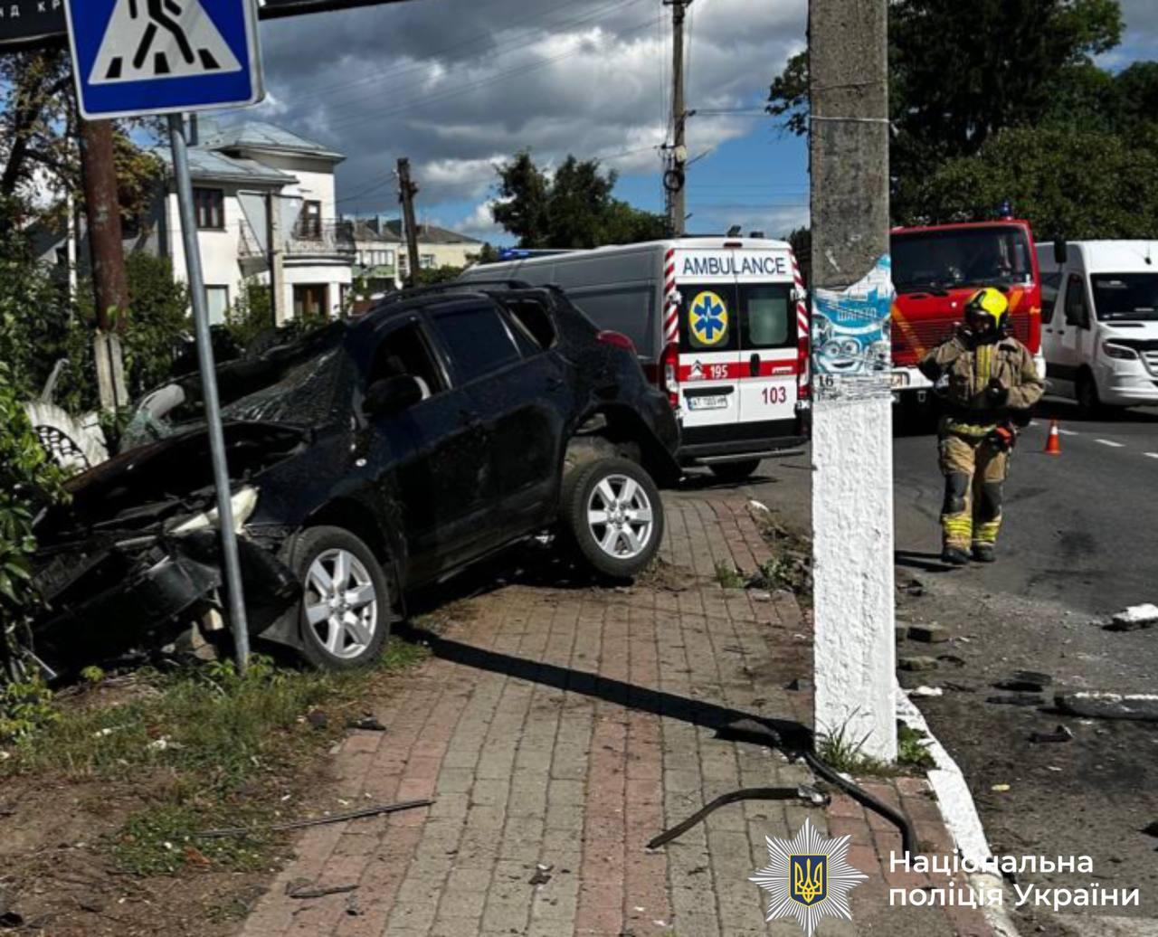 Є постраждалі: на Прикарпатті зіткнулися два авто