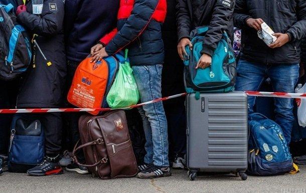 Українці дедалі частіше виїжджають із Польщі. Куди їдуть?