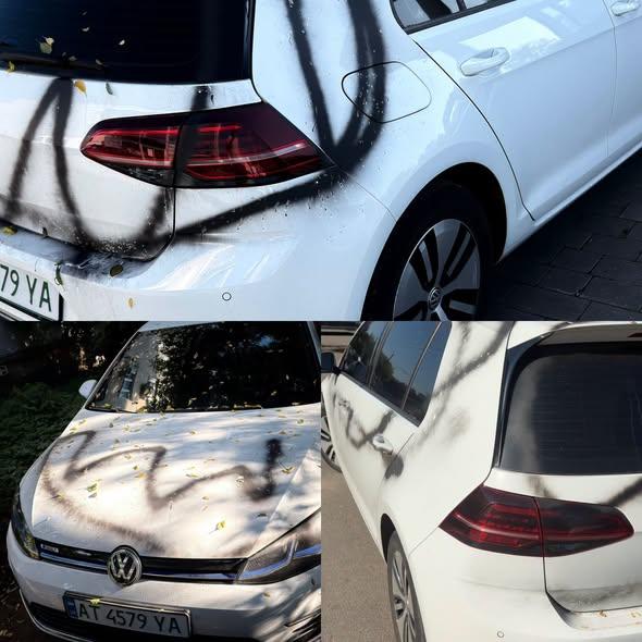 В Івано-Франківську обмалювали авто ветерана та активіста Андріана Волгіна